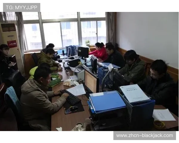 学习黑杰克游戏规则,掌握关键策略赢得更多奖金 学习黑杰克游戏规则,掌握关键策略赢得更多奖金