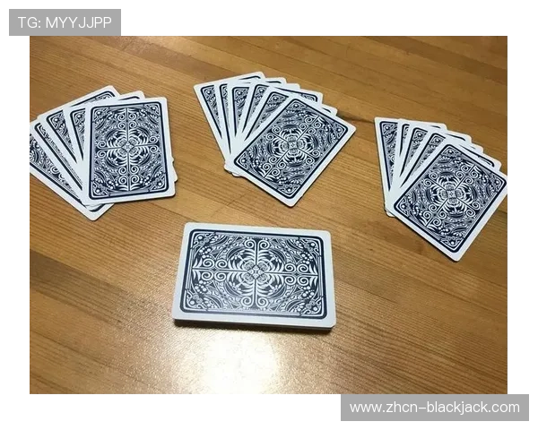 二八扑克牌线上线下对比分析，选择最适合你的玩法方式享受游戏乐趣